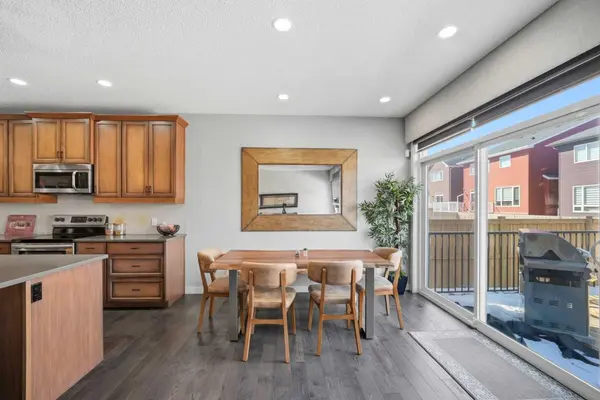 21 SAVANNA GN NE, Calgary, AB T3J0V9