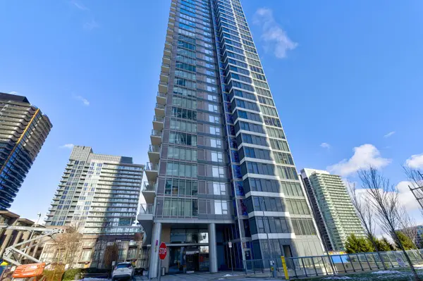121 Mcmahon DR #1817, Toronto C15, ON M2K 0C1
