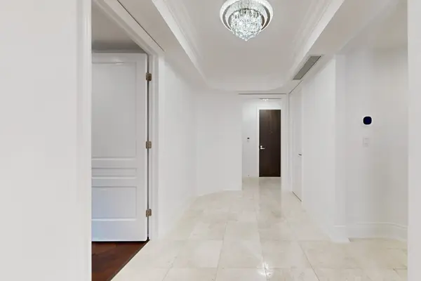 10 Bellair ST #602, Toronto C02, ON M5R 3T8