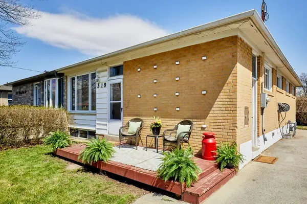 319 Dovedale DR, Whitby, ON L1N 1Z8