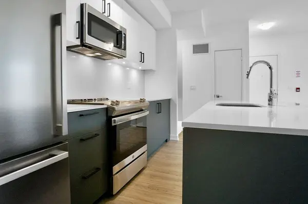 35 Birchcliff AVE #11, Toronto E06, ON M1N 0C1