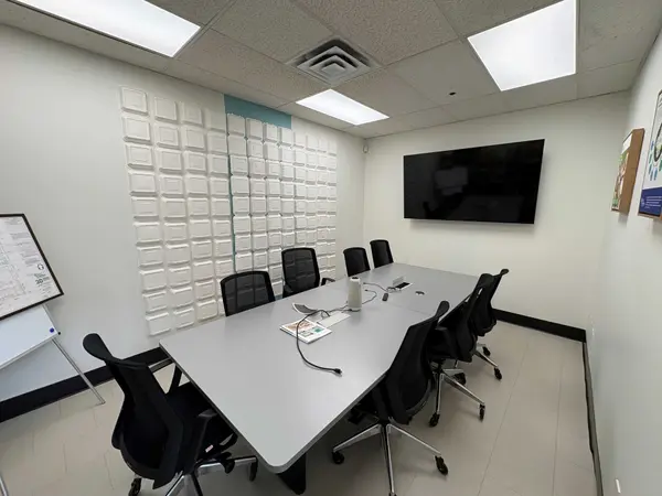 100 Harry Walker Pkwy, Newmarket, ON L3Y 7B2