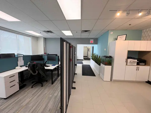 100 Harry Walker Pkwy, Newmarket, ON L3Y 7B2