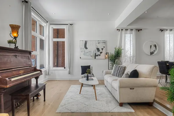 42 Limerick ST, Richmond Hill, ON L4E 3W9