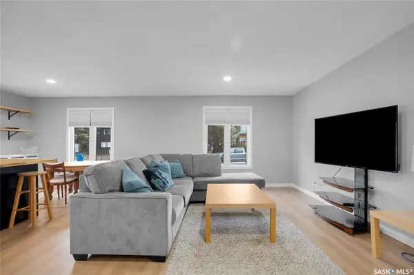 62 Roborecki TERRACE, Saskatoon, SK S7K 5L3