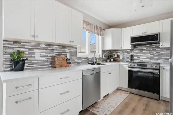 911 Dorothy STREET, Regina, SK S4X 1E2