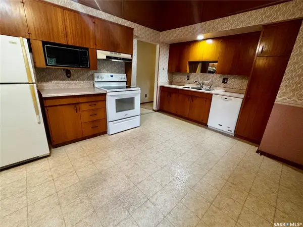 542 Parkview ROAD, Yorkton, SK S3N 2L7