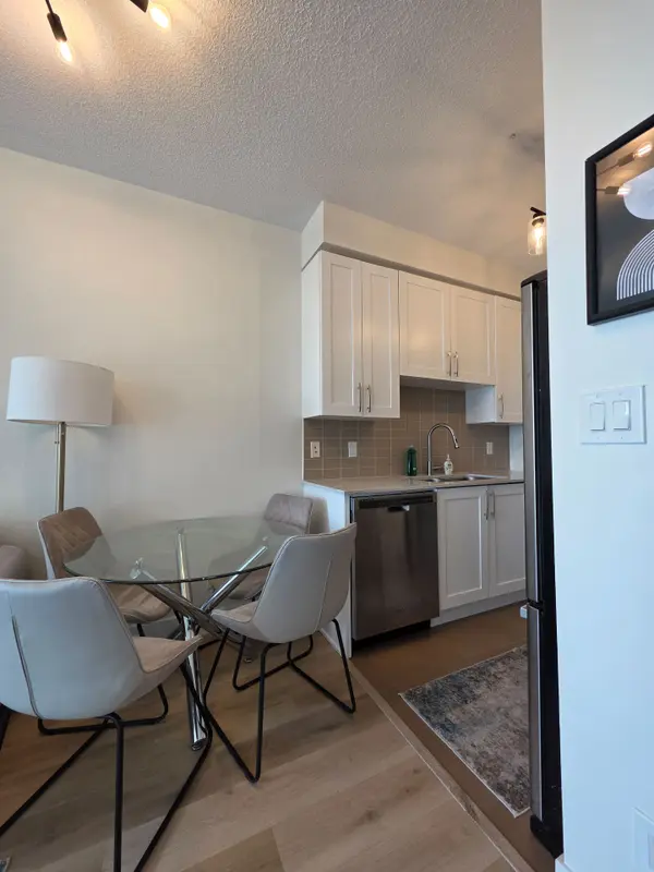 4070 Confederation Pkwy #2605, Mississauga, ON L5B 0E9