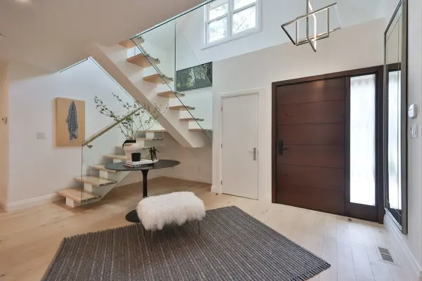 319 Goodram DR, Burlington, ON L7L 2J9