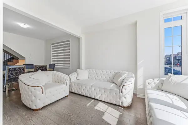 30 Tiger CRES, Brampton, ON L6R 4C1