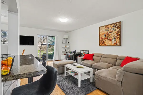 6779 Glen Erin DR #19, Mississauga, ON L5N 2C1