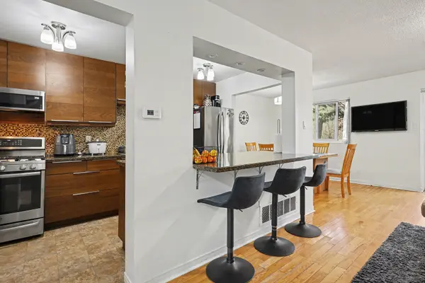 6779 Glen Erin DR #19, Mississauga, ON L5N 2C1