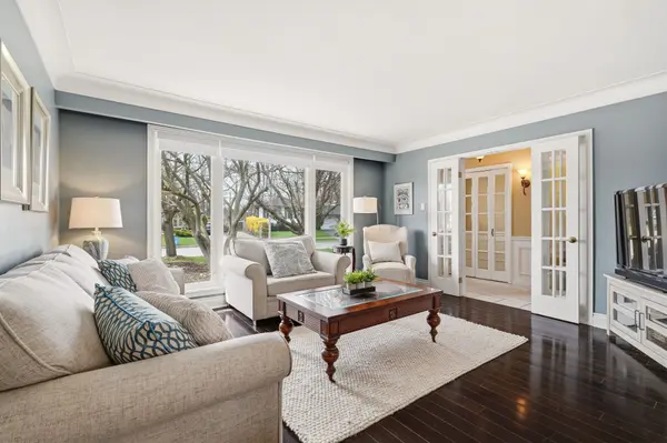 559 Rexway CT, Burlington, ON L7N 3B6