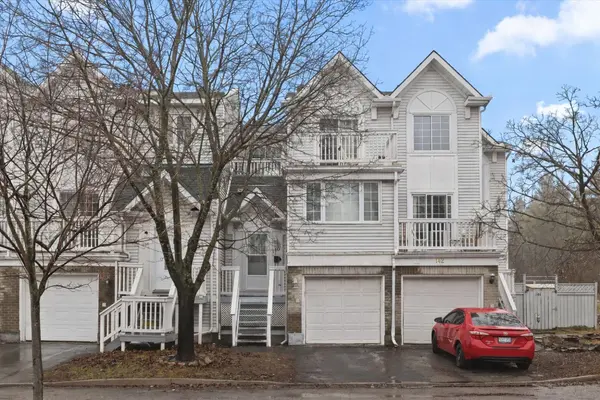 140 Castlegreen Private, Hunt Club - South Keys And Area, ON K1T 3N2