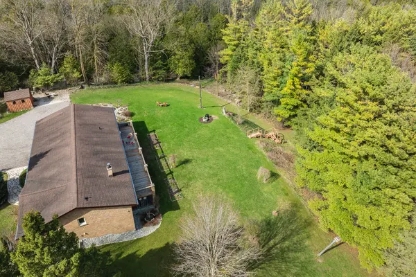 033105 Grey Road 28 RD, West Grey, ON N4N 3B8