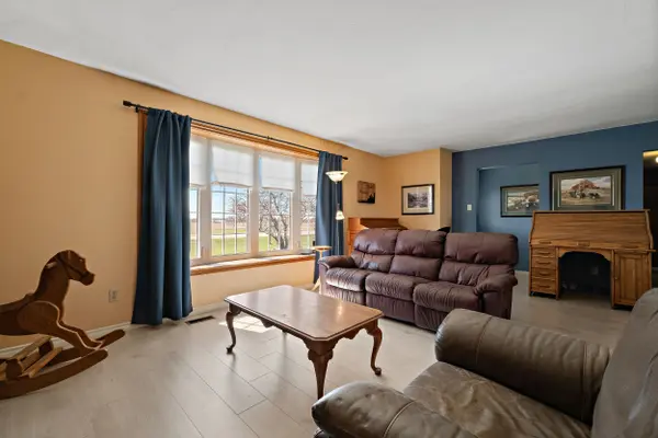 22824 Nissouri RD, Thames Centre, ON N0M 2P0