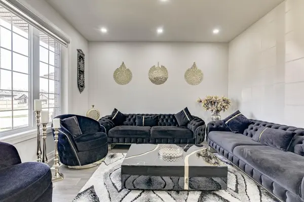 2033 Lockwood CRES, Strathroy-caradoc, ON N0L 1W0