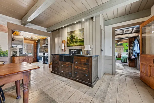 509 Iron Mine RD S, Lanark Highlands, ON K0G 1K0