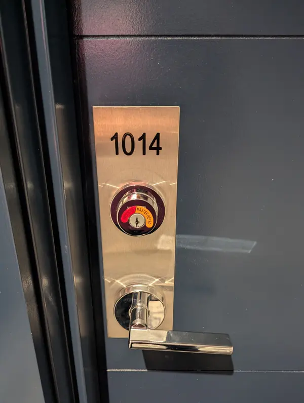 75 James ST S #1014, Hamilton, ON L8P 2T1