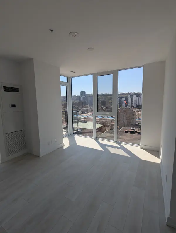 75 James ST S #1014, Hamilton, ON L8P 2T1