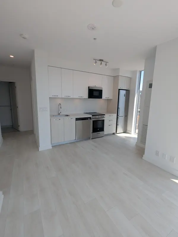 75 James ST S #1014, Hamilton, ON L8P 2T1