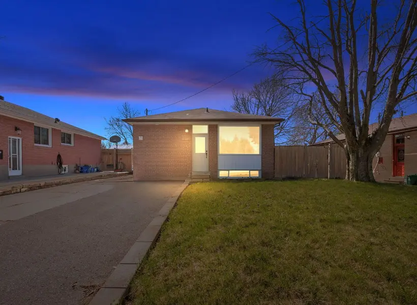 1003 Wardman CRES, Whitby, ON L1N 3H1