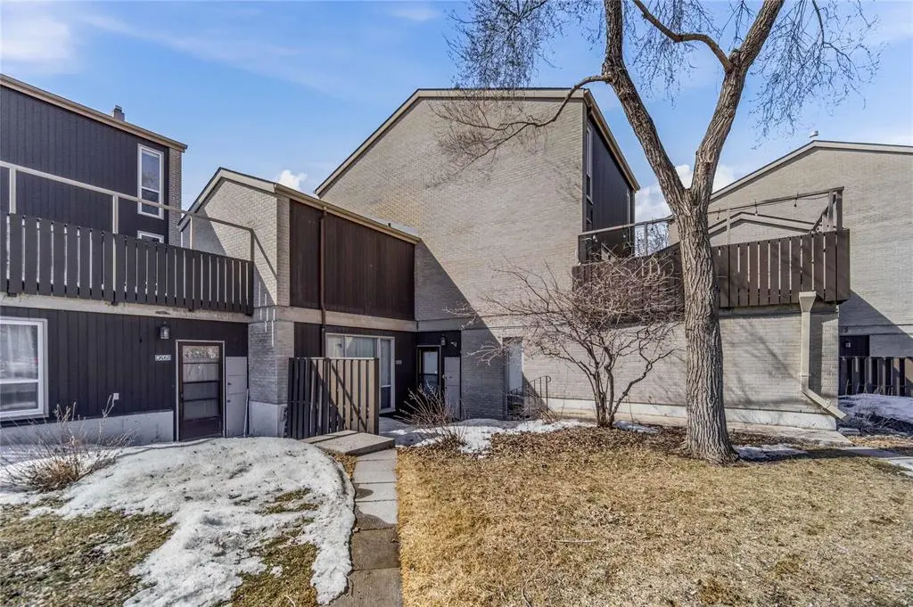 1 Snow ST, Winnipeg, MB R3T 0P8