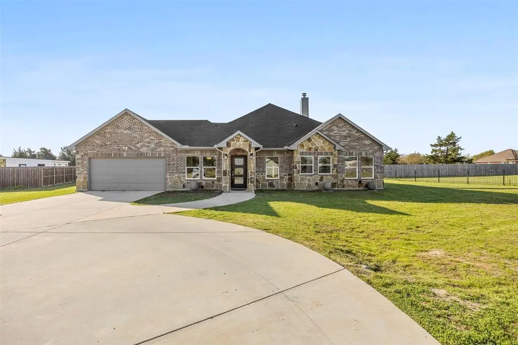 1218 Lynn Way, Waxahachie, TX 75165