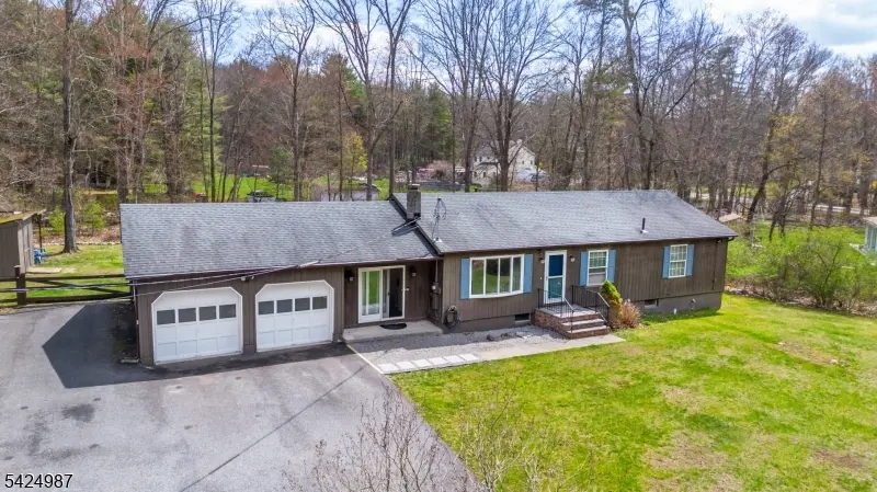 215 New Rd, Montague Twp., NJ 07827