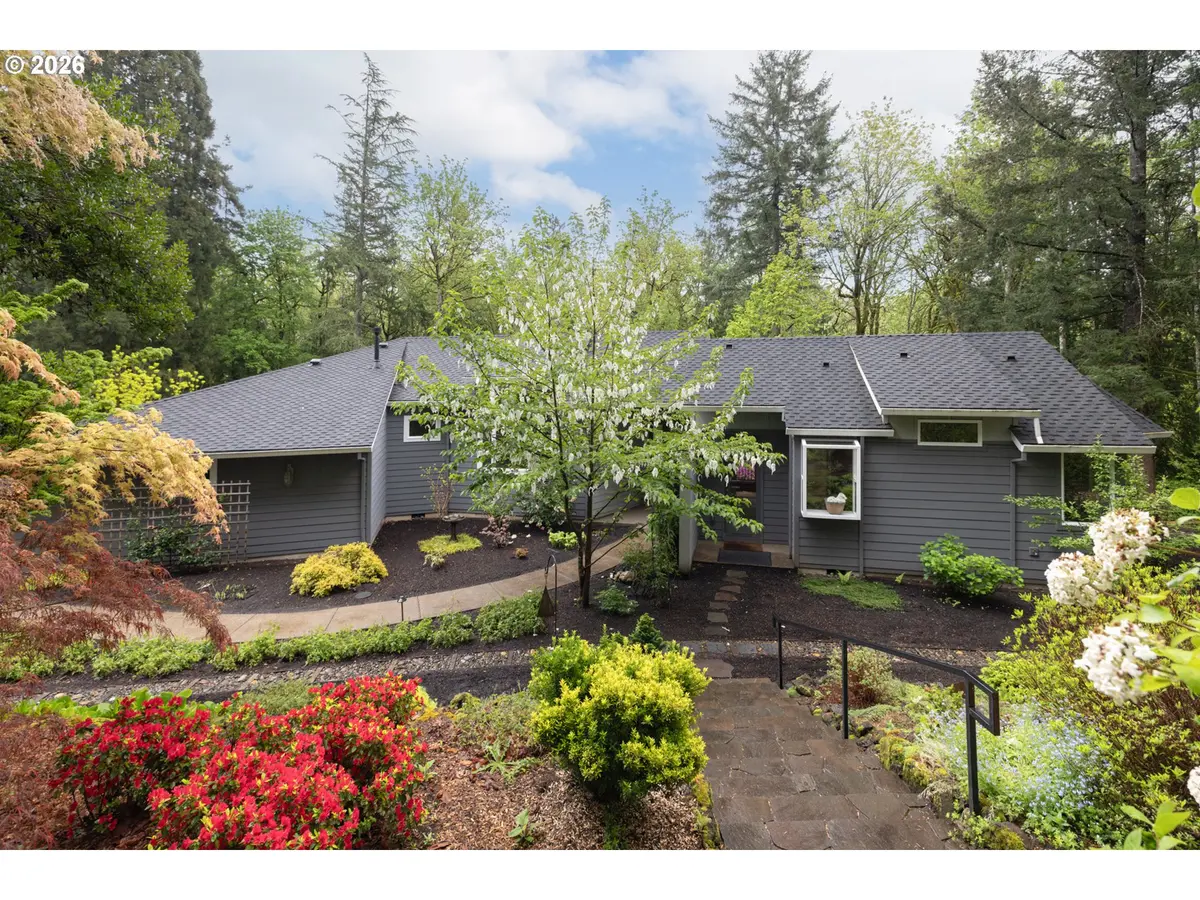 6100 SW THOMAS ST, Portland, OR 97221