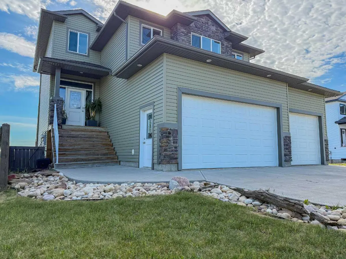 7061 85 Street, Grande Prairie, AB T8X 0J3