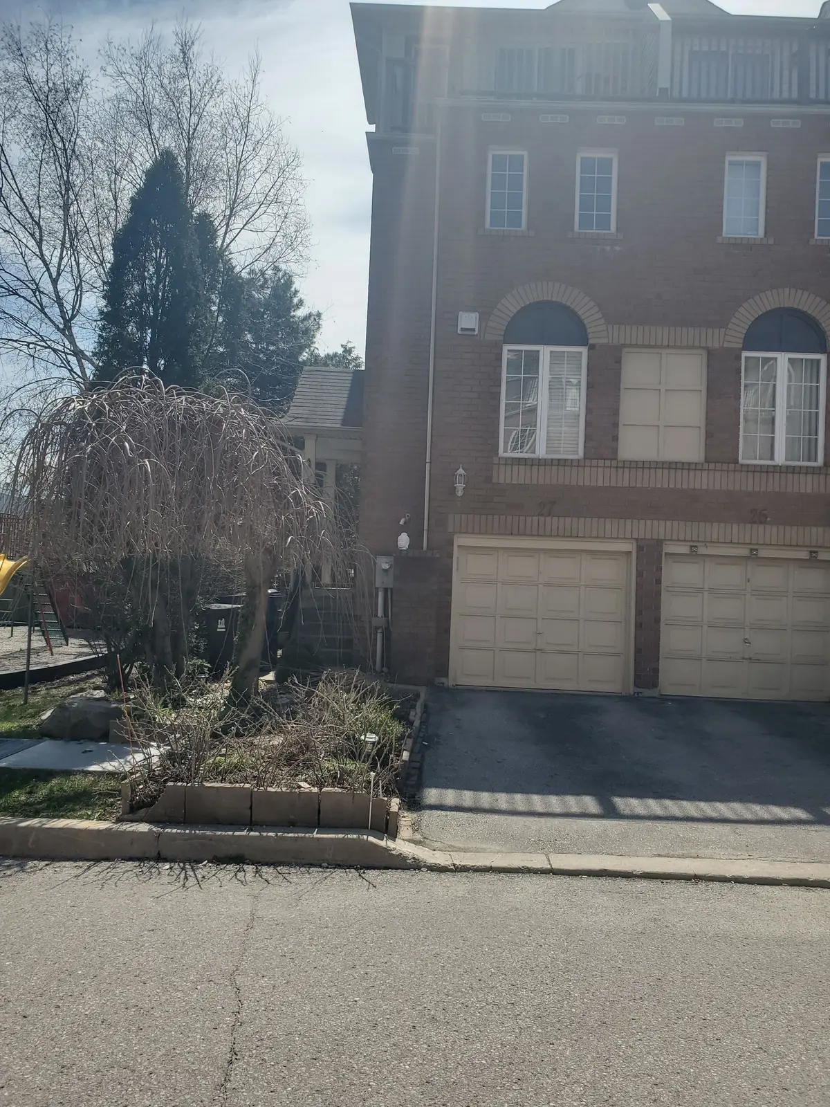 189 Galloway RD #27, Toronto E10, ON M1E 1X3