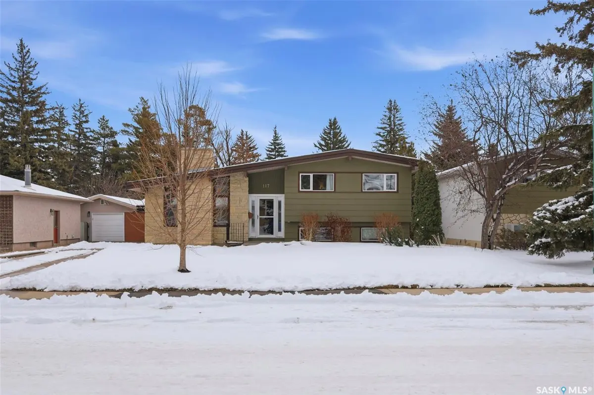 117 Mount Allison CRESCENT, Saskatoon, SK S7H 4A4