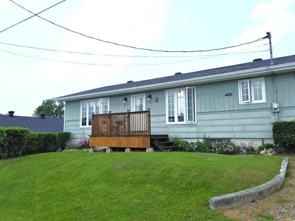 17 Gauthier ST, Kapuskasing, ON P0L 1G0