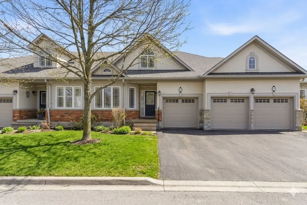 40 Wesleyan CT #16, Hamilton, ON L9G 5C7