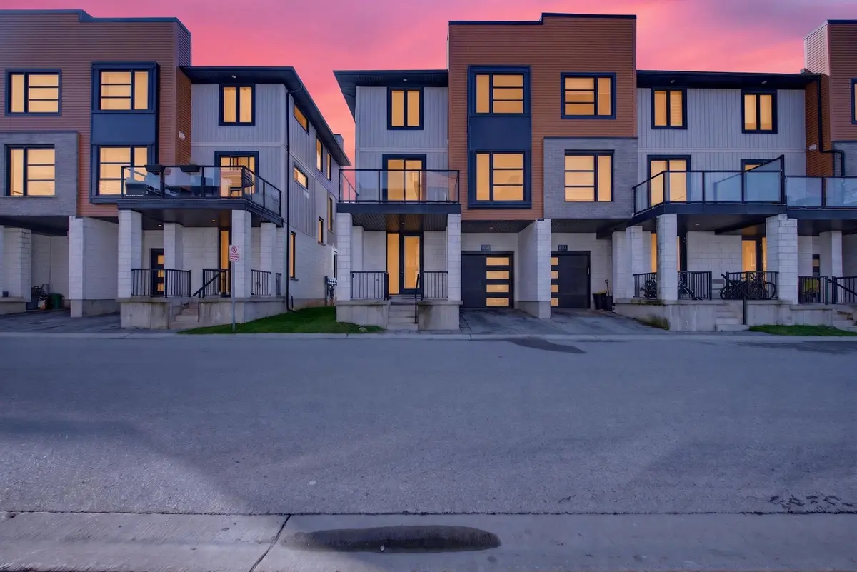 923 Sarnia RD, London North, ON N6H 5J9