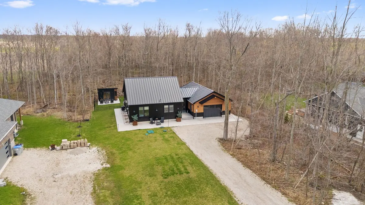 74356 Driftwood DR, Bluewater, ON N0M 1G0