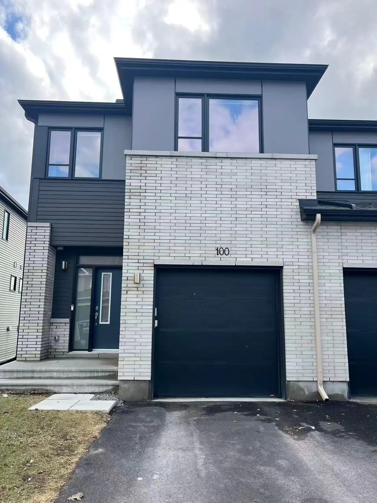 100 Escarpment CRES, Kanata, ON K2T 0L8