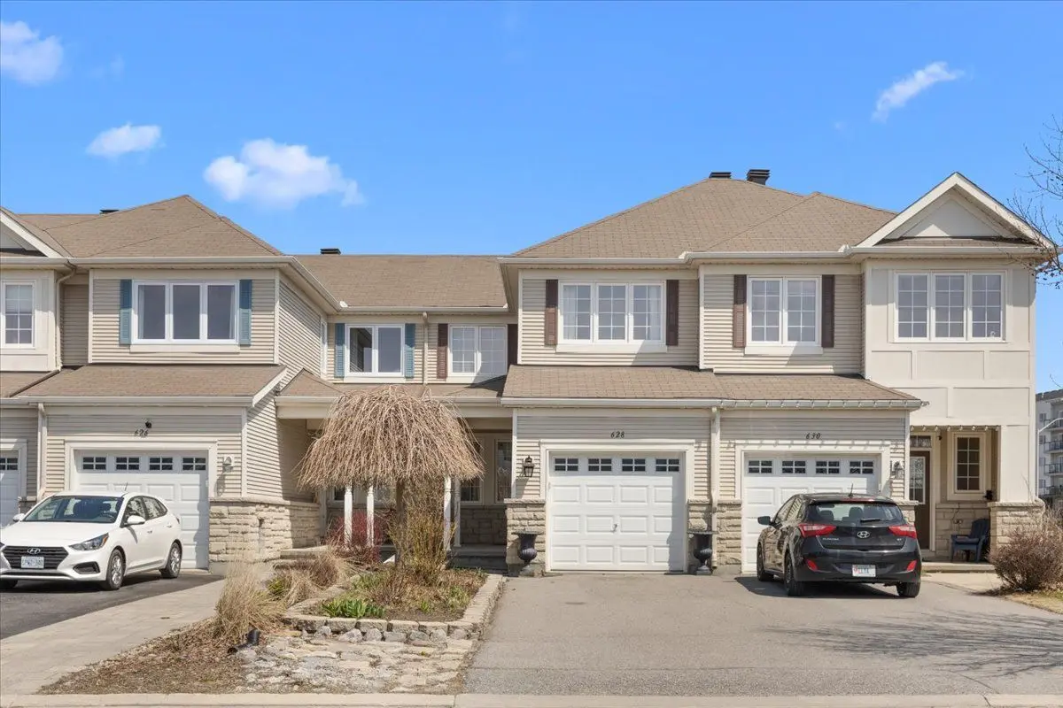 628 Pepperville CRES, Kanata, ON K2M 0E8