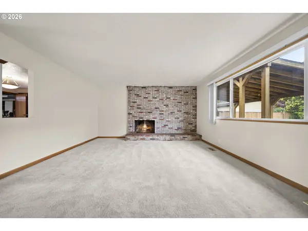 6335 SE MOLT ST, Milwaukie, OR 97267