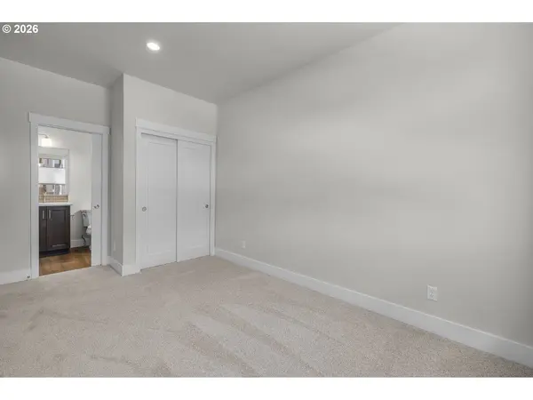 61136 NE COBALT ST, Bend, OR 97701