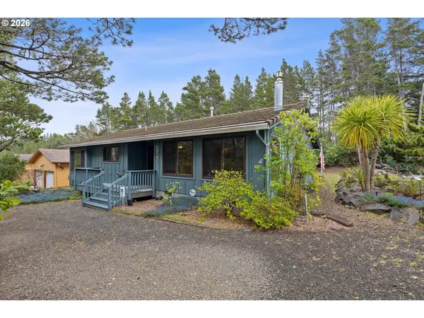 5740 PALISADES DR, Lincoln City, OR 97367
