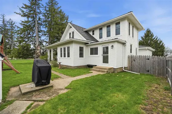 530 N Dubuque St, North Liberty, IA 52317