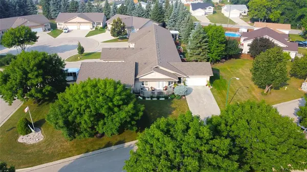 13 Brookside CRES, Portage La Prairie, MB R1N 3W9