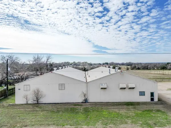 2309 N Preston Street, Ennis, TX 75119
