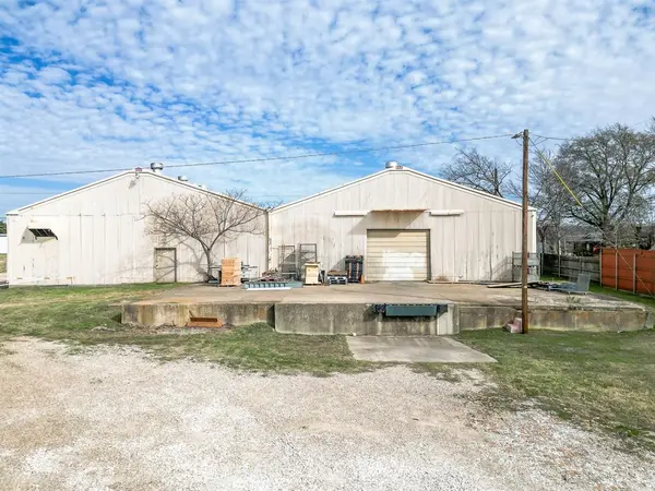 2309 N Preston Street, Ennis, TX 75119