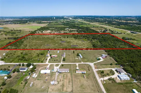 2027 B Don Lee Road, Joshua, TX 76058