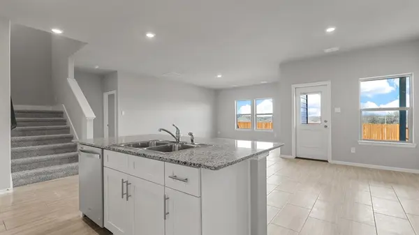 2237 WHITE BUFFALO Way, Fort Worth, TX 76036