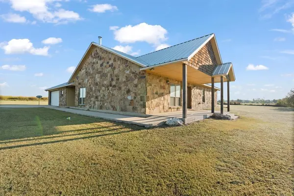 3800 A County Road 1011, Godley, TX 76044