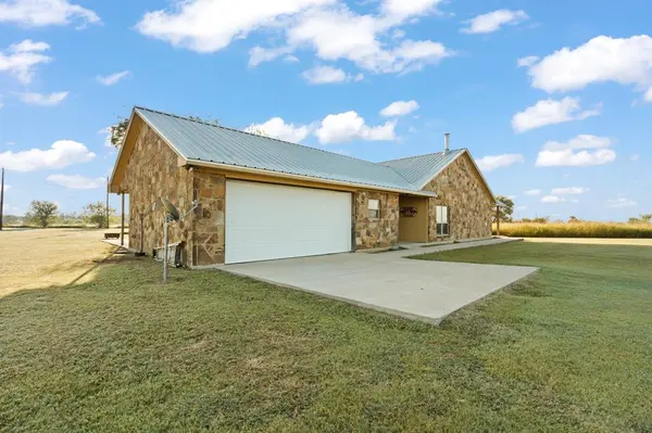 3800 A County Road 1011, Godley, TX 76044